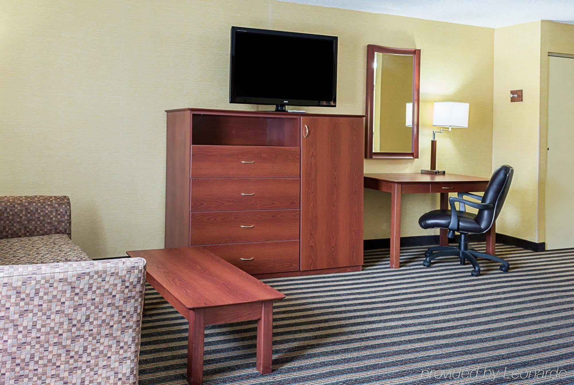 Comfort Inn Petersburg Near Fort Gregg-Adams Exterior foto